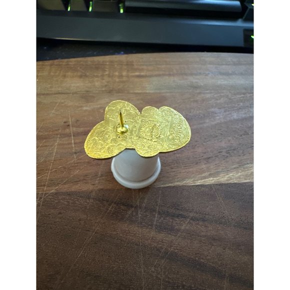 Walt Disney Goofy Hat Pin Hidden Mickey Trading Pin Green Black Authentic - Picture 3 of 5